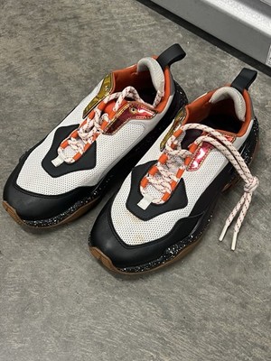 PUMA Thunder Electric Black Mandarine White Size 4.5 Jr. Excellent