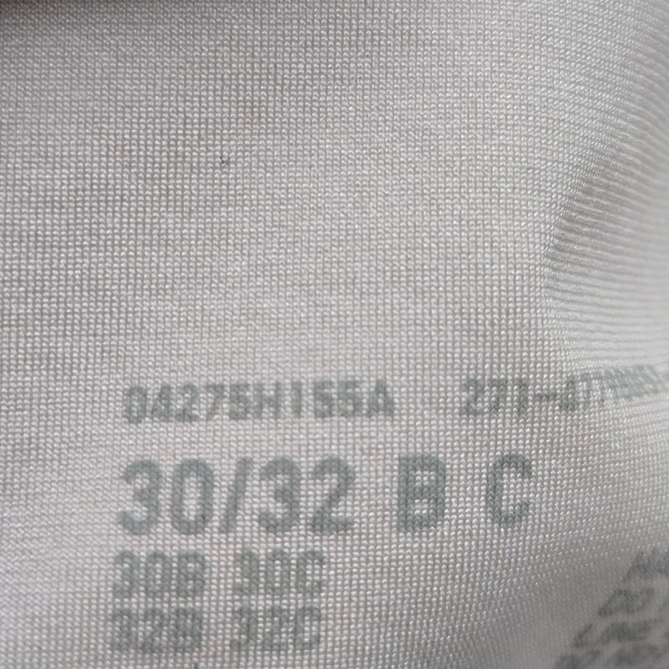 Sujetador Uniqlo Mujer 32B Rosa Camiseta Correa Inalámbrica Ajustable Suave Foto 4 de 4