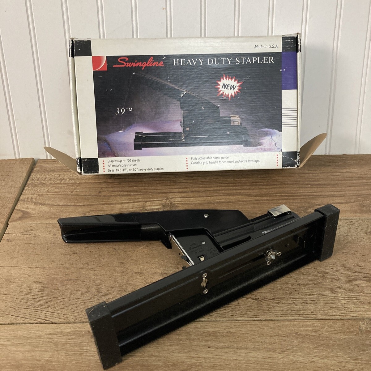 Vintage Swingline Heavy Duty Stapler 39tm w/ Original Box