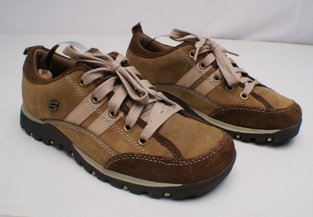 womens leather lace up sneakers