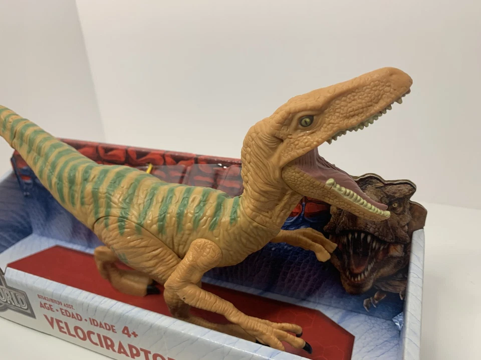 New Jurassic World Velociraptor Echo 2015 Dinosaur Hasbro Toy Figure - Image 4 of 4