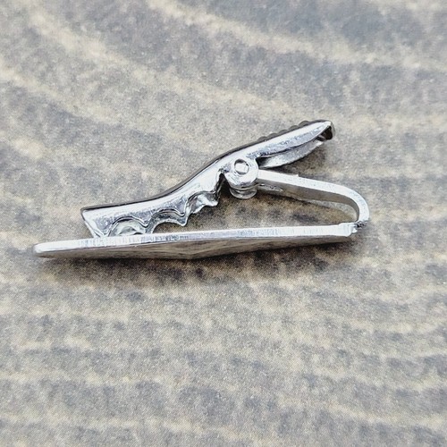 Minimalist Small Beveled Edge Oval Silver Tone Vintage Metal Tie Clip Clasp Bar - Picture 9 of 16