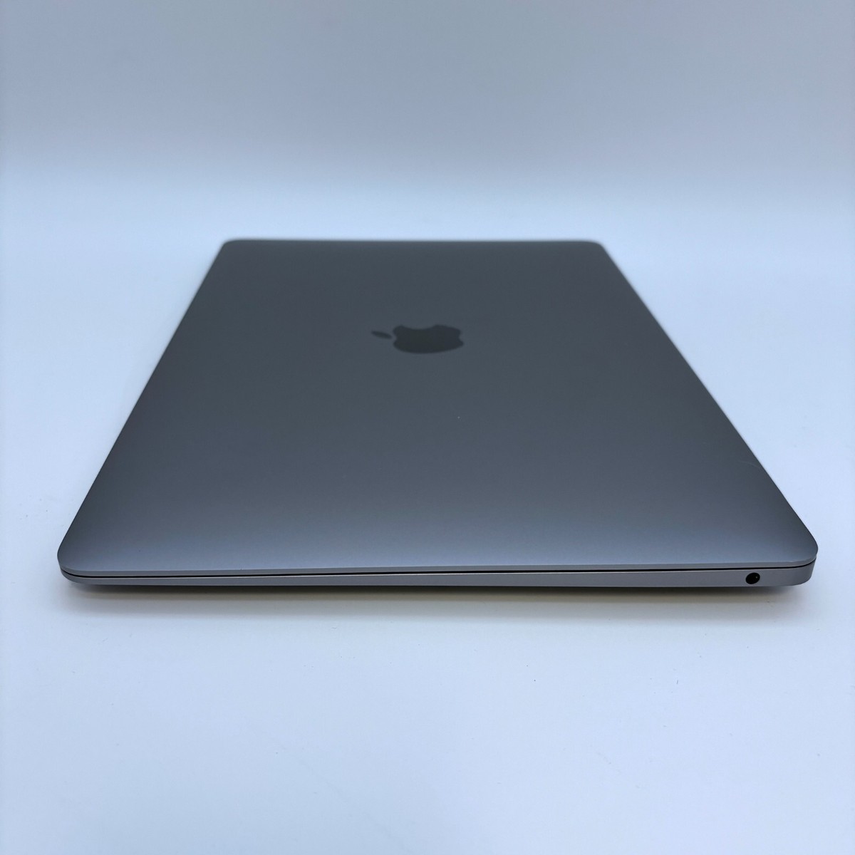 2020-2021 MacBook Air M1 3.2GHz (Core Pro GPU) 16GB RAM 2020-2021 MacBook Air M1 3.2GHz (Core Pro GPU) 16GB RAM