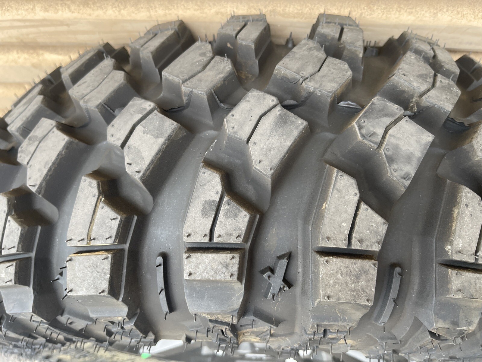 42024 POLARIS XPEDITION WHEEL / TIRES 30X10x15 30x11x15 PRO ARMOR