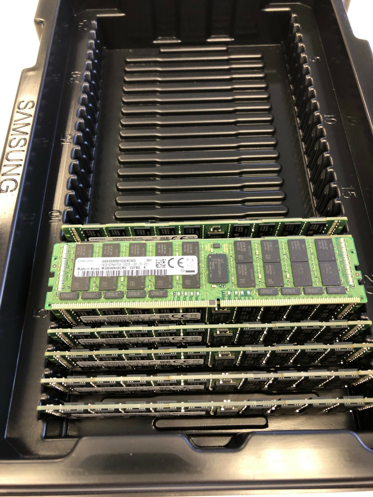 Samsung M386A8K40CM2-CVF DDR4-2933 64GB/4Gx4 ECC Load Reduced Server ...