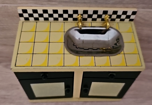 4 Pieces Melissa & Doug Dollhouse Kitchen Furniture Sink Cabinet Table Chair - Picture 9 of 18