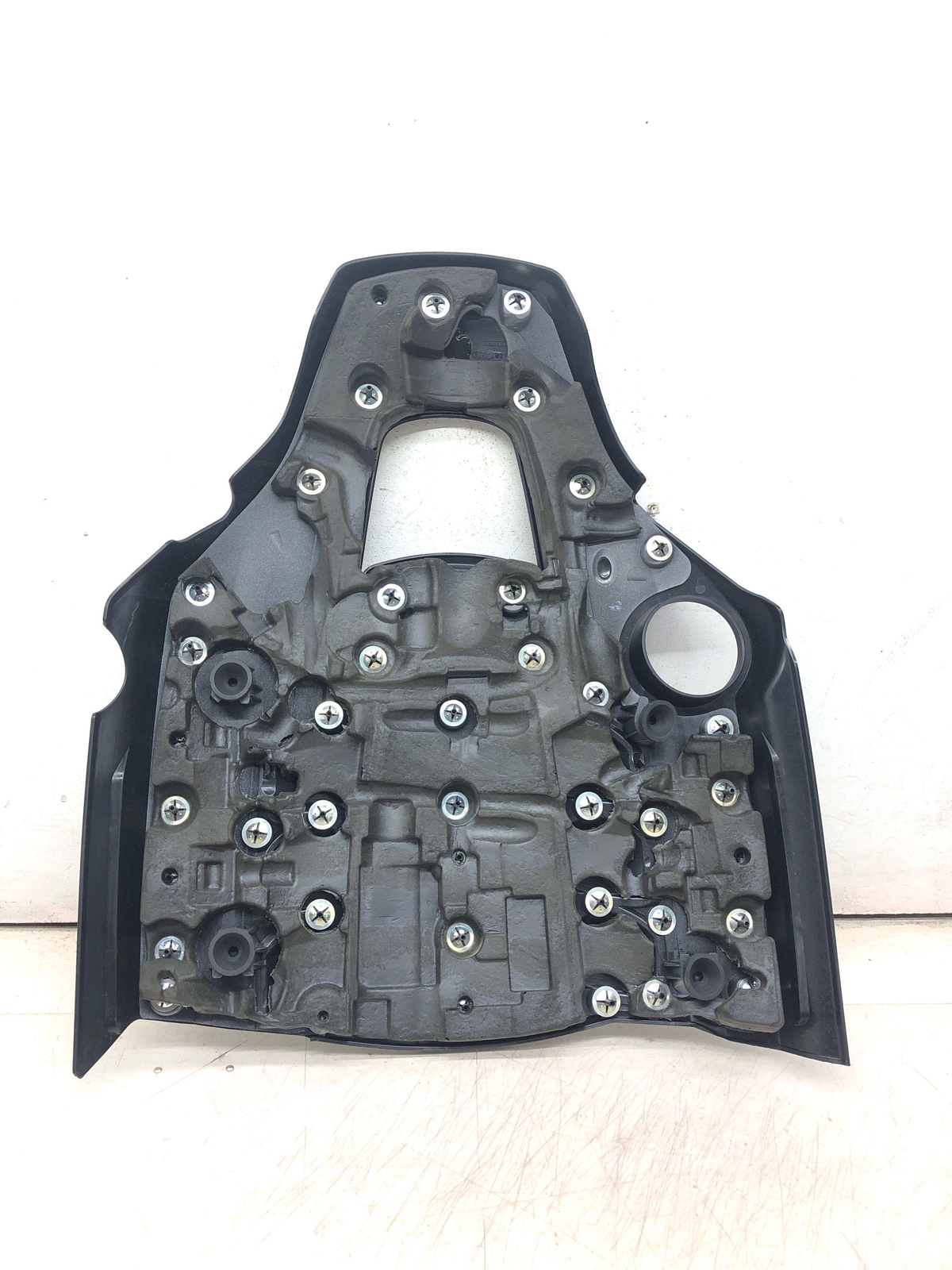 2017--2022 MASERATI LEVANTE 3.0L ENGINE COVER TRIM PANEL OEM