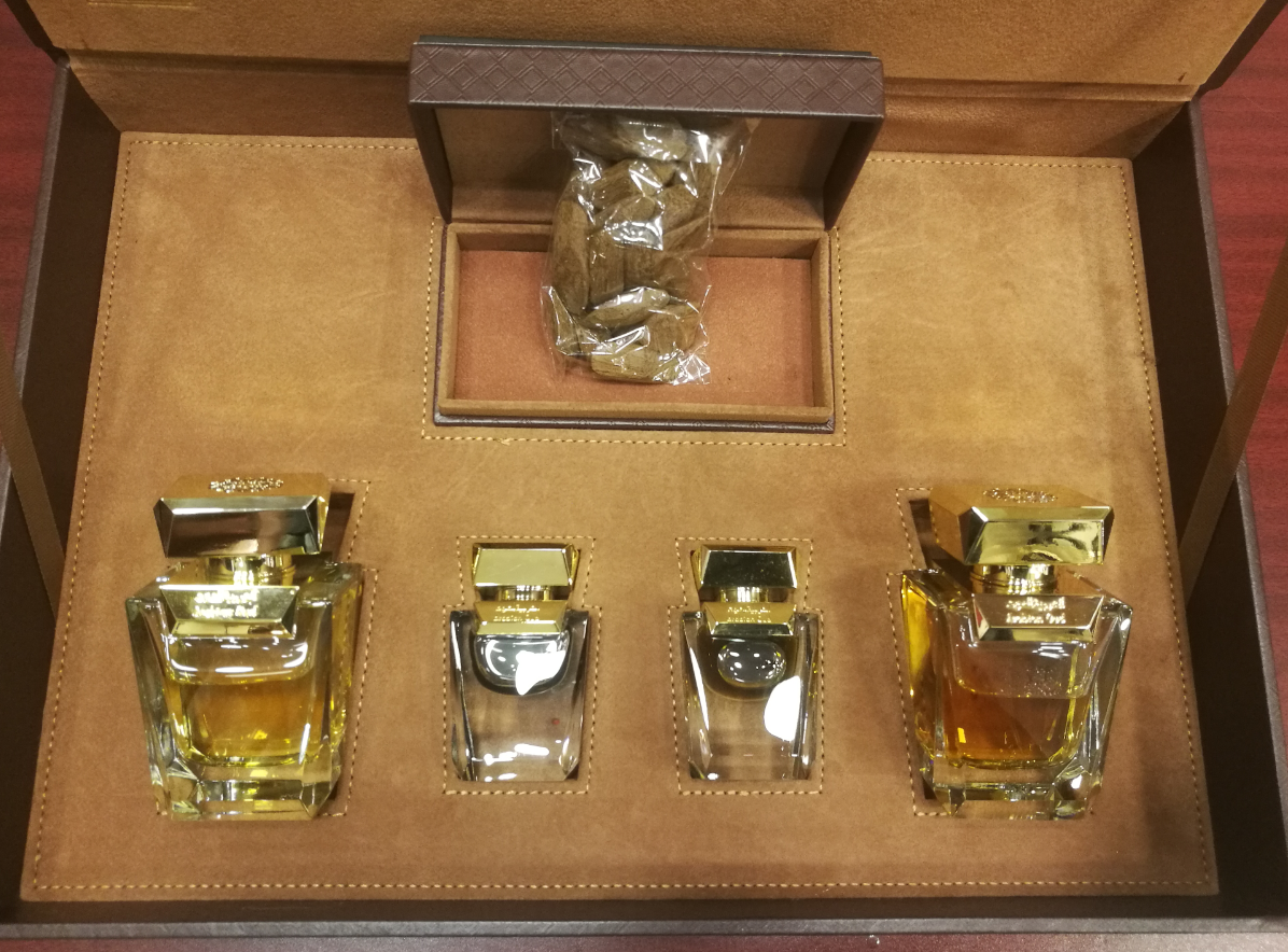 Dokhon Bag by Arabian Oud - 5 Pieces Set - Express Shipping | eBay