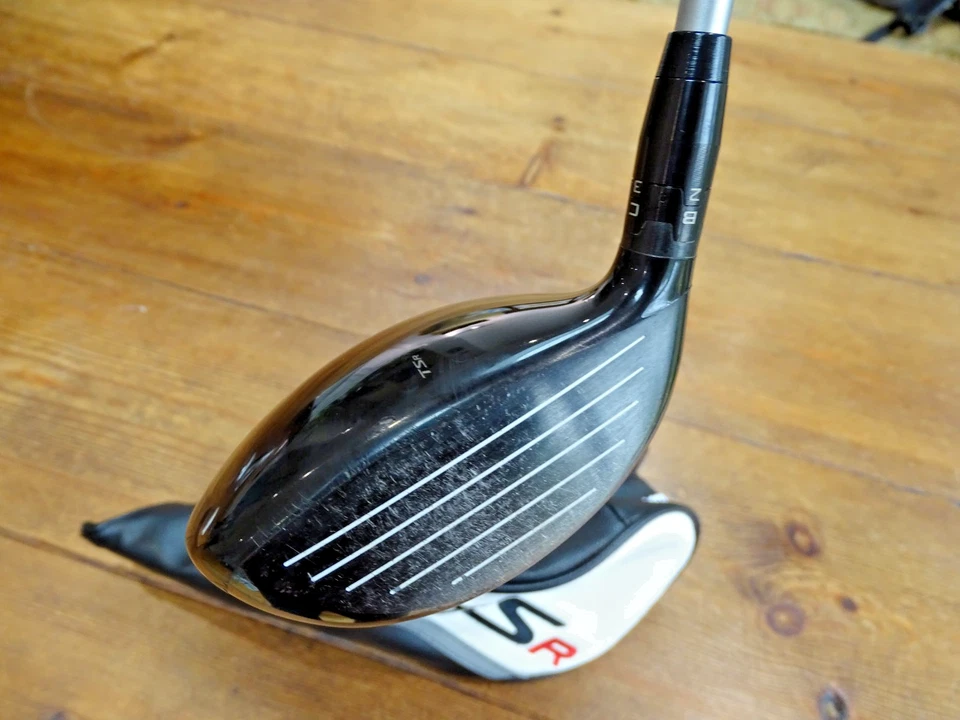 Titleist TSR2 15 degree 3 Wood / Regular flex MMT Speedmesh 40 shaft - Image 3 of 4
