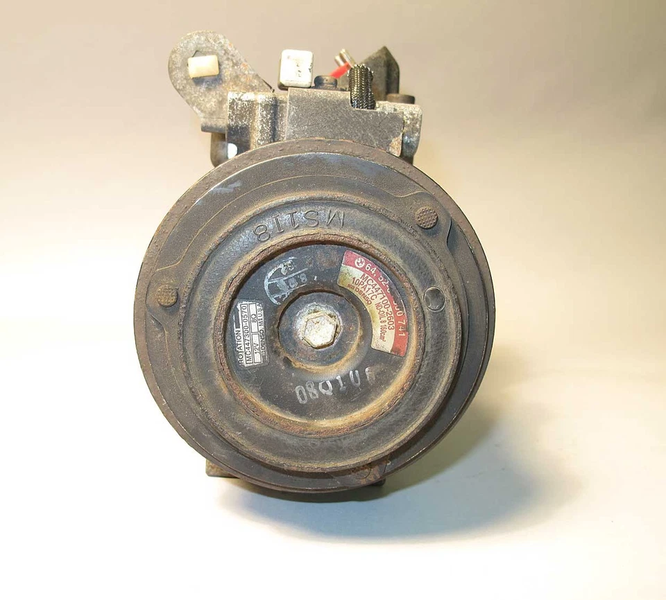 Compresor de aire acondicionado BMW Denso 1991-1999 E36 E34 325i 328i 525i M50 M52 OEM USADO R134a Foto 3 de 4