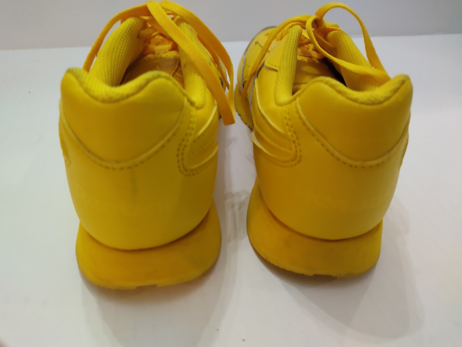 Reebok Women's Running Shoes Classic Harman Sneakers Bright Yellow Sz. 8 1/2 thumbnail 4