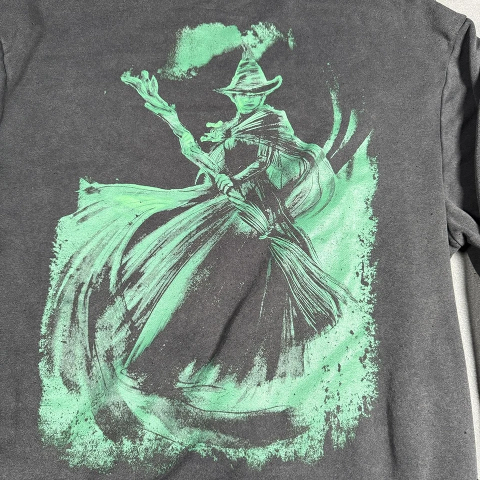 Sudadera Wicked Para Hombres 2XL Carbón Cuello Redondo Pullover Bruja Gráfico Broadway Foto 3 de 4