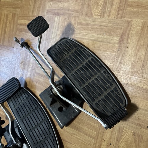 1999 Suzuki Intruder 1500 C VL1500 Driver Floorboards Set Right Left 98-04 Brake - Picture 3 of 11