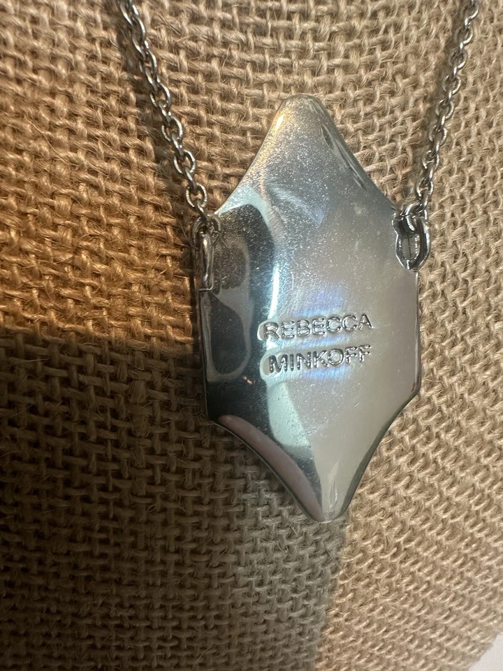 Collar Rebecca Minkoff Tono Plata con Colgante con Cristal Color Oro Amarillo Foto 4 de 4