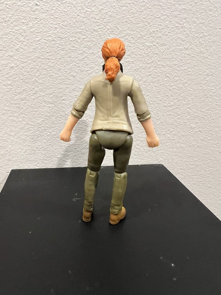 JURASSIC PARK LOST WORLD LEGACY COLLECTION Dr. Sarah Harding Figure