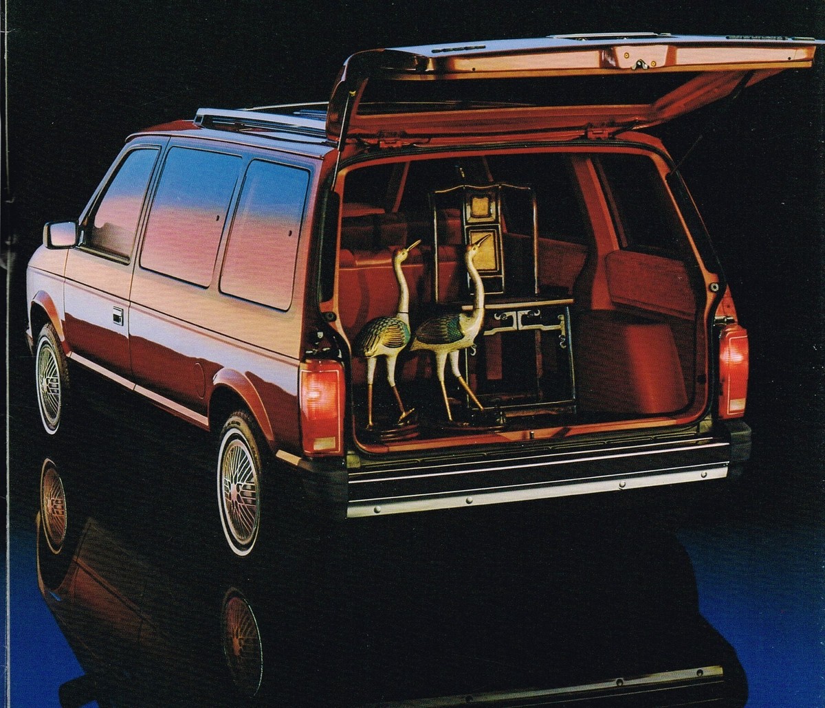 Big 1986 Dodge CARAVAN MiniVan Brochure Catalog w/Color Chart: SE,LE,  Mini Van