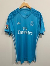Real Madrid 2016/17 Goalkeeper Soccer Jersey - L