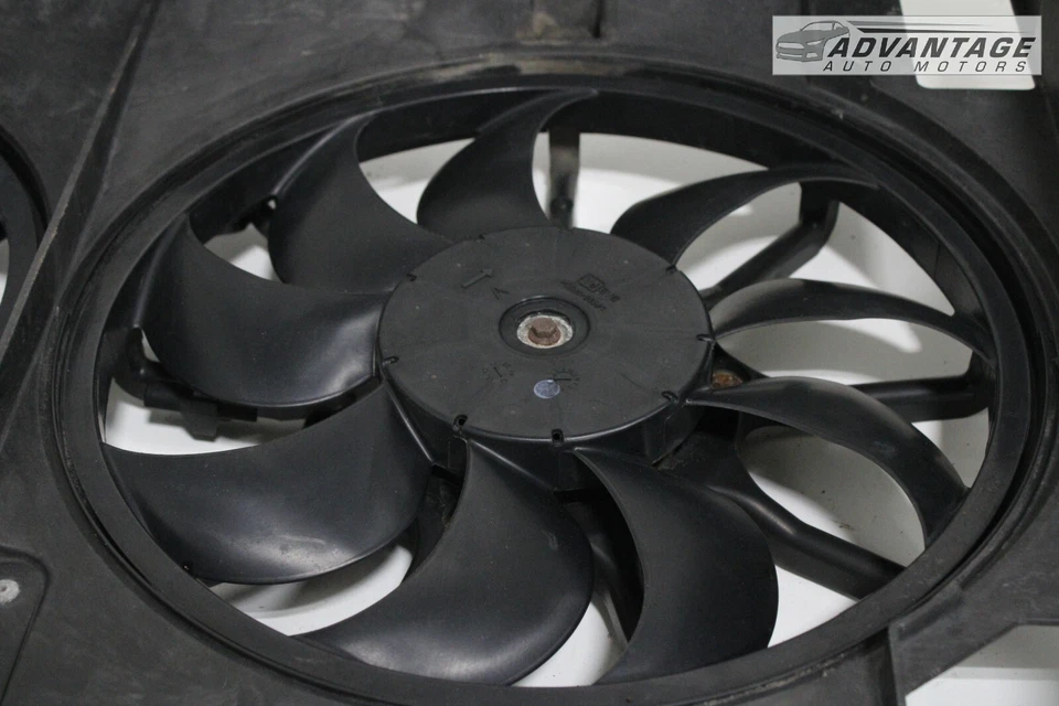 Cubierta del ventilador de refrigeración del soporte del radiador del motor Infiniti QX70 2014-2017 3,7 L OEM Foto 4 de 4