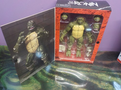BATTLE DAMAGED 2024 The Last Ronin NECA Teenage Mutant Ninja Turtles TMNT - Picture 5 of 8