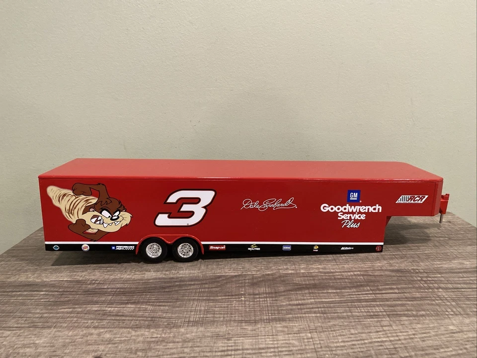 Remolque cerrado Brookfield Collectors Guild Dale Earnhardt Taz doble cabina 1:24 Foto 4 de 4
