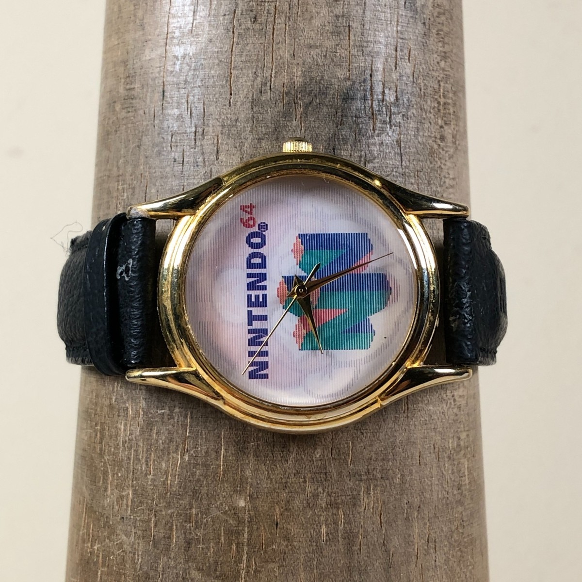 Nintendo 64 Unisex NC28204 Dress Mario Leather Quartz Analog 34mm
