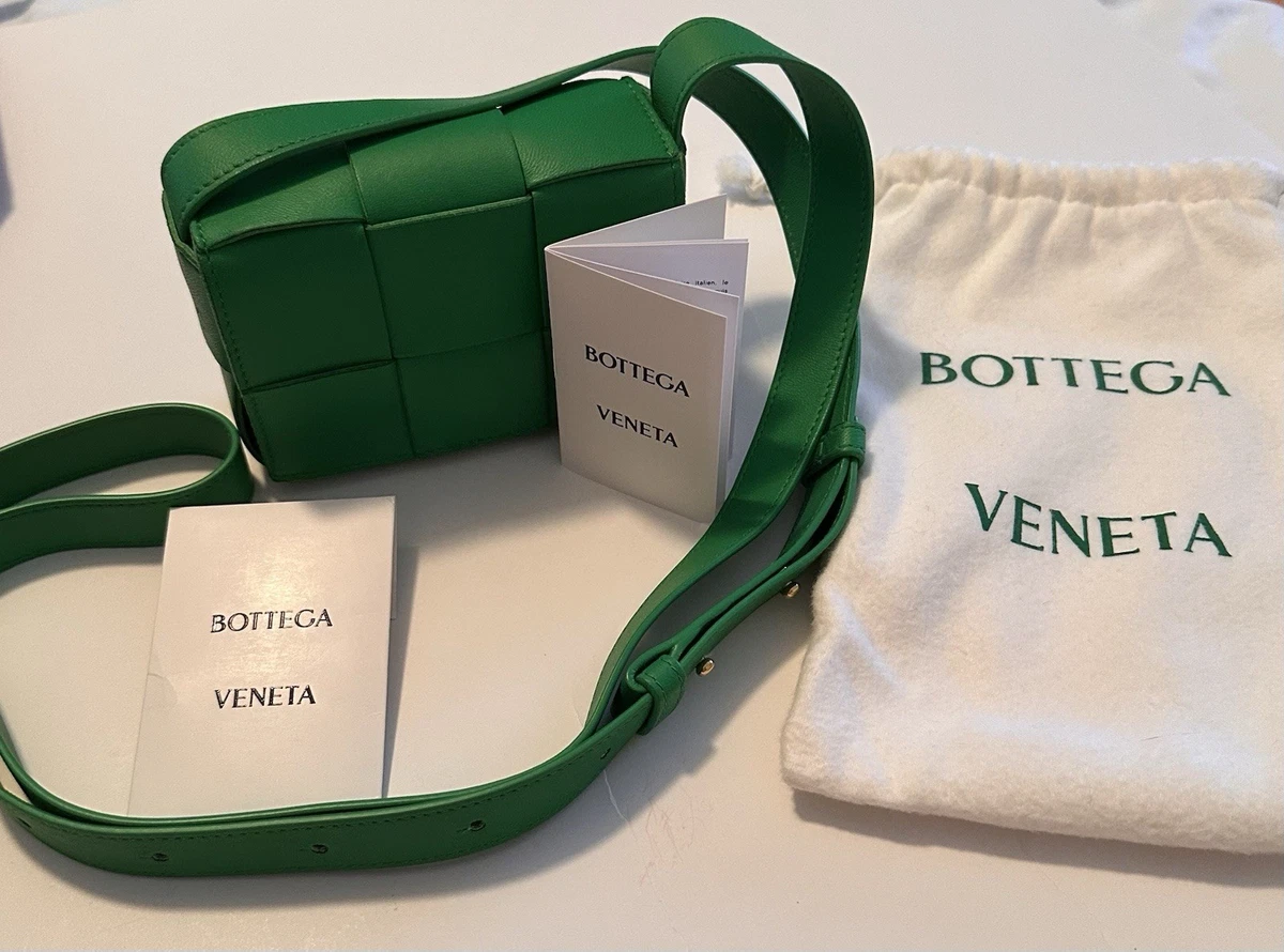 Bottega Veneta Leather Exterior Green Bags & Handbags for Women