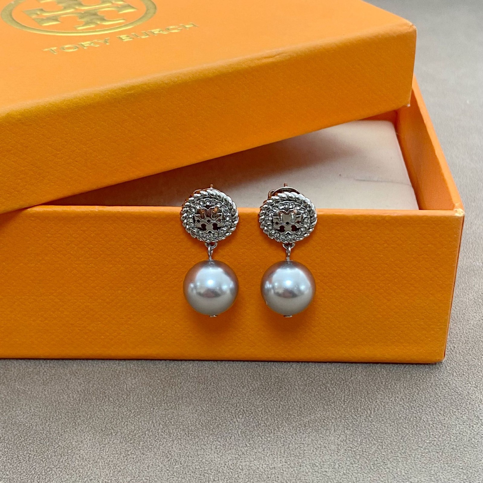 New Tory Burch TB logo Silver pearl earrings
