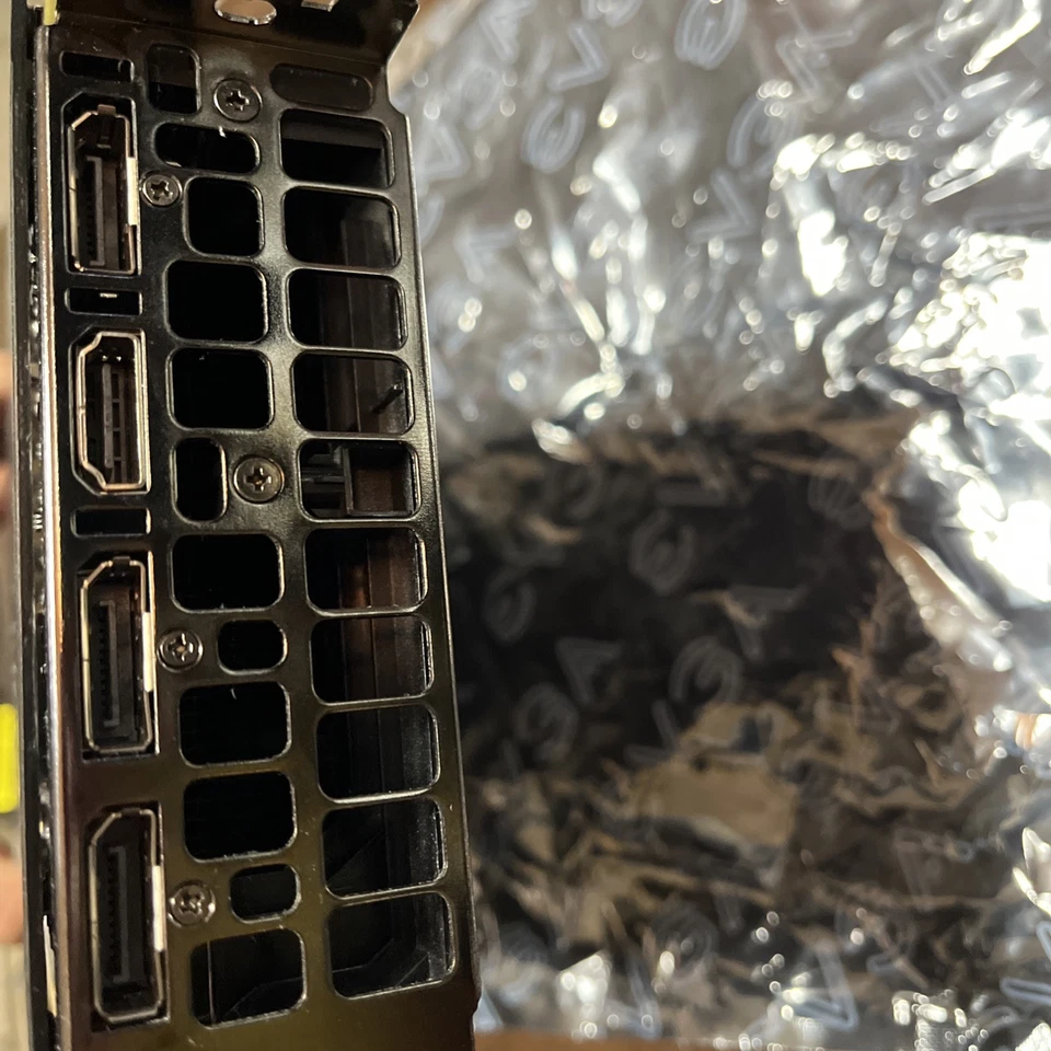 EVGA GeForce GTX 1080 Ti 11GB GDDR5X Graphics Card (11G-P4-5390-KR) - Image 3 of 4