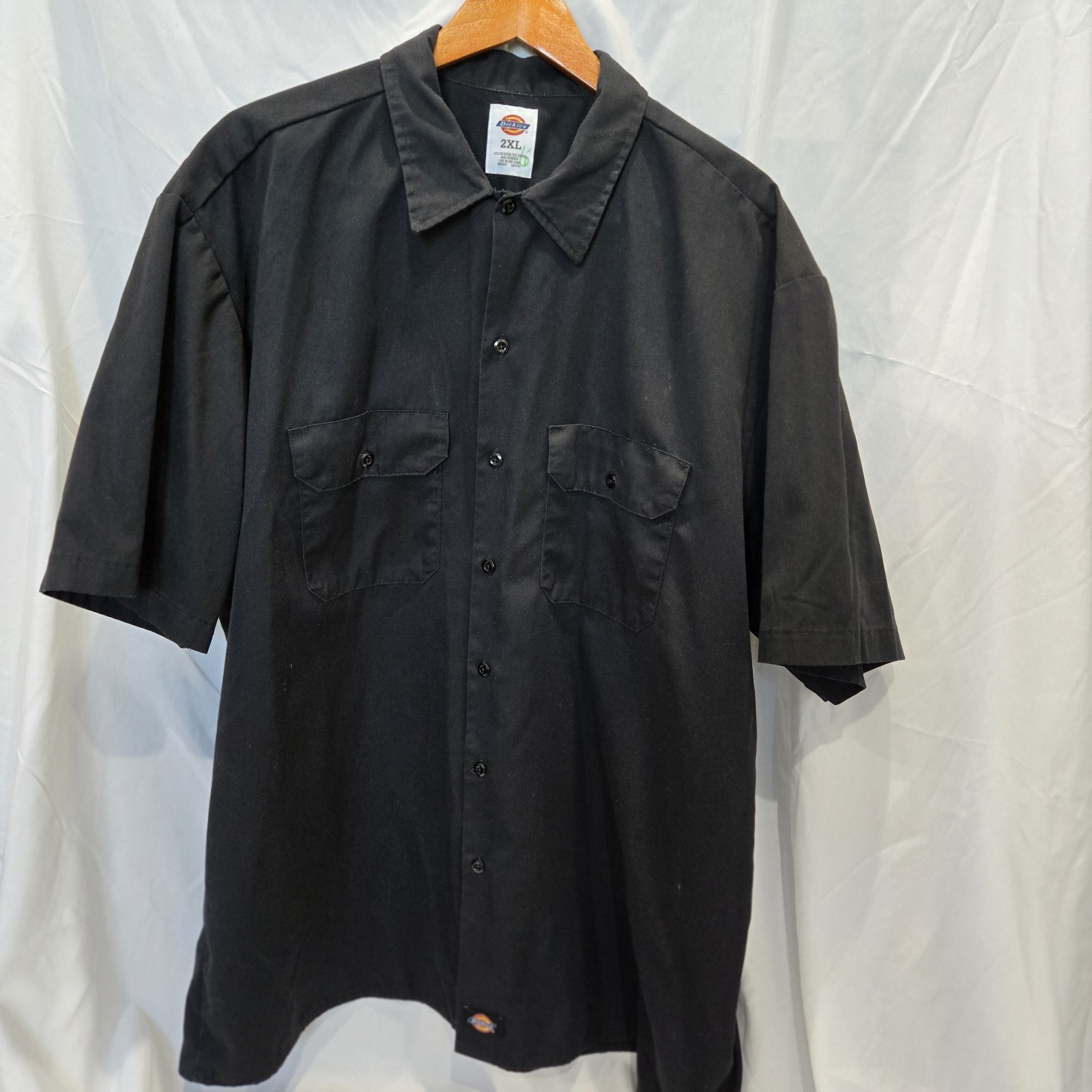 Dickies Men's 2XL Black Button-Down Shirt with Chest Pockets