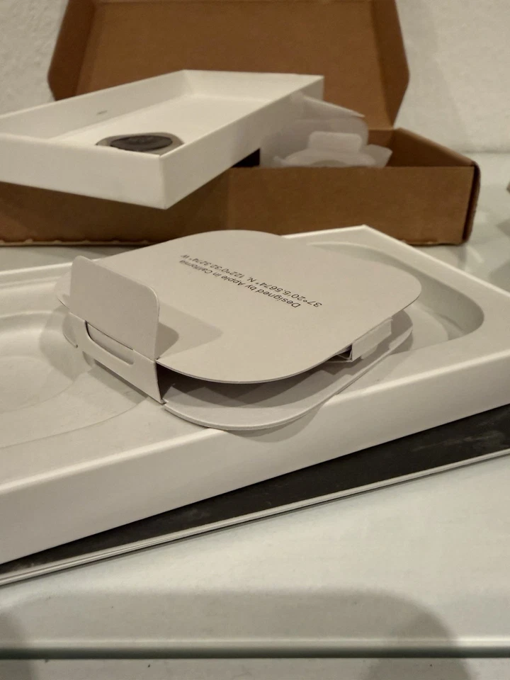 Apple Watch Ultra 1. Generation 49mm Titan Silber - Bild 3 von 4