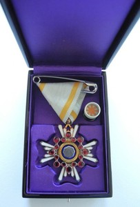 Japan Order of the Sacred Treasure 5th Class Medal 勲五等瑞宝章 w/ Case & Rosette