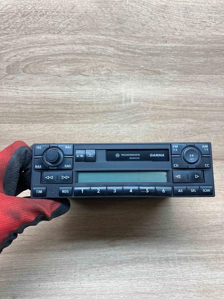 1J0035186B 7648227060  Radio/CD/DVD/GPS head unit Fits for Volkswagen PASSAT B5 - Photo 2/4