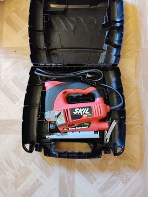 SKIL 5.0 Amp Corded Electric Jigsaw Red Black with Case and Blades