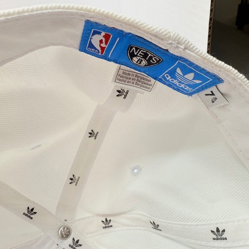 Adidas NBA Brooklyn Nets Fitted Hat Cap White Black Logo Size 7 3/4 - Picture 10 of 10
