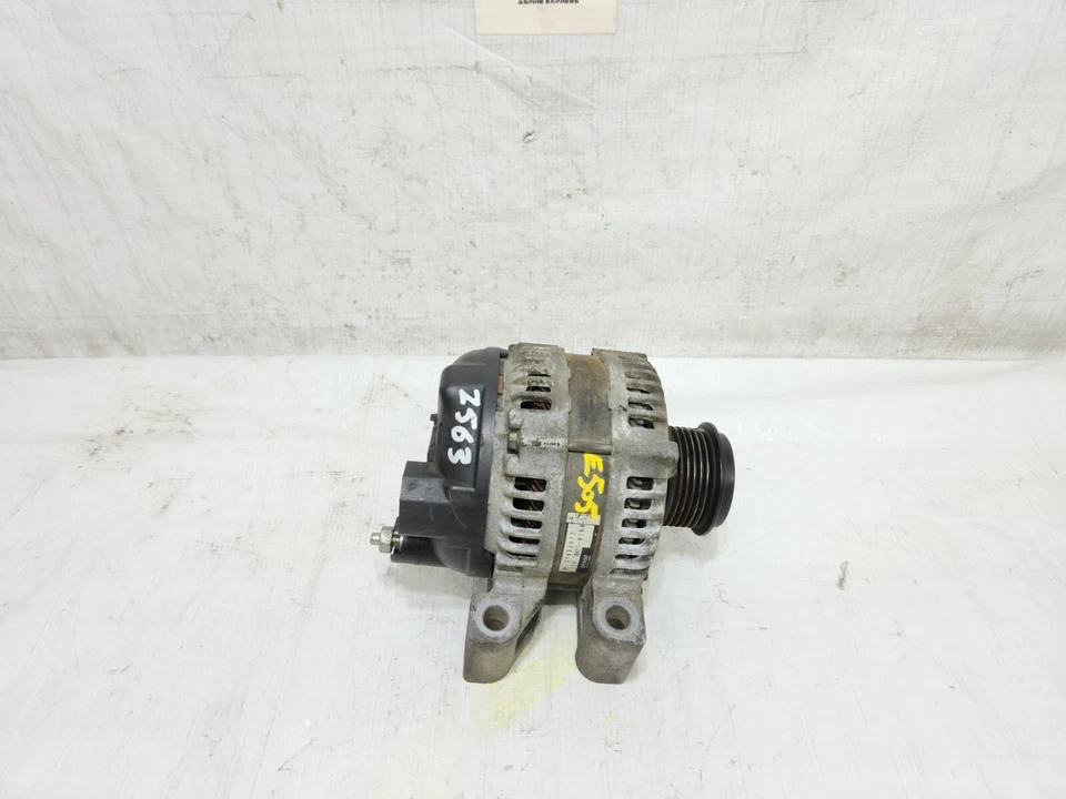 Alternador Cadillac SRX 2013-2016 3,6 L OEM 104211 8160 Foto 2 de 4