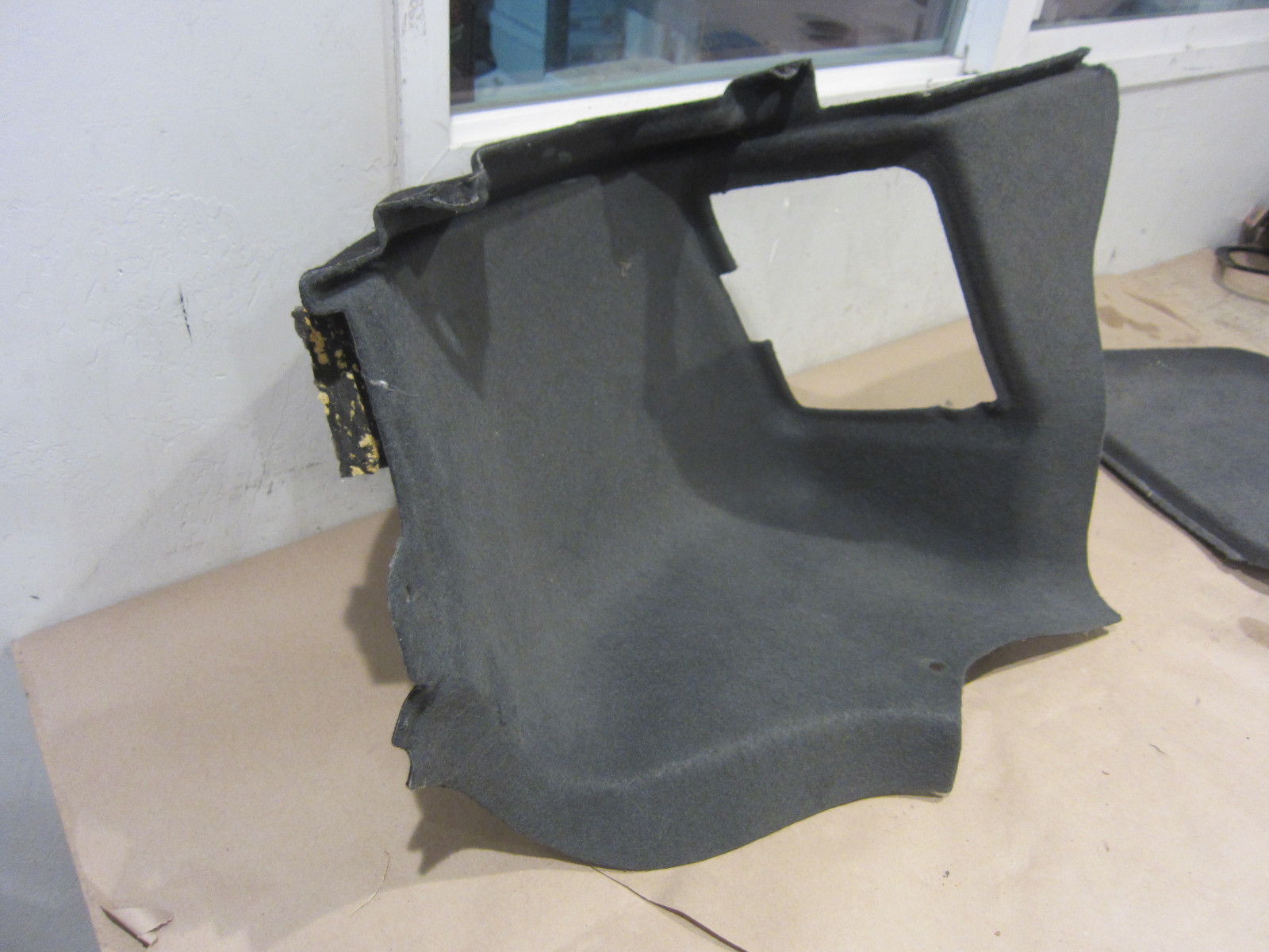 Maserati GranTurismo  - RH Trunk Lateral Cover - Grey  - Used - P/N 81339006
