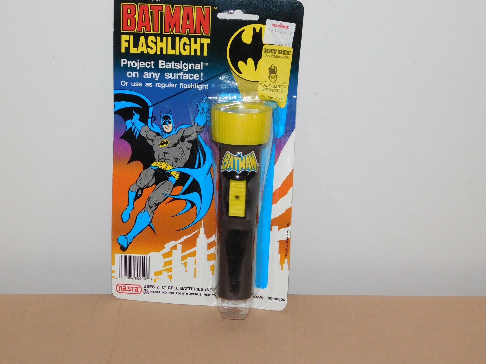 VINTAGE TOY  1989 DC COMICS  BATMAN FLASHLIGHT   NEW OLD STOCK