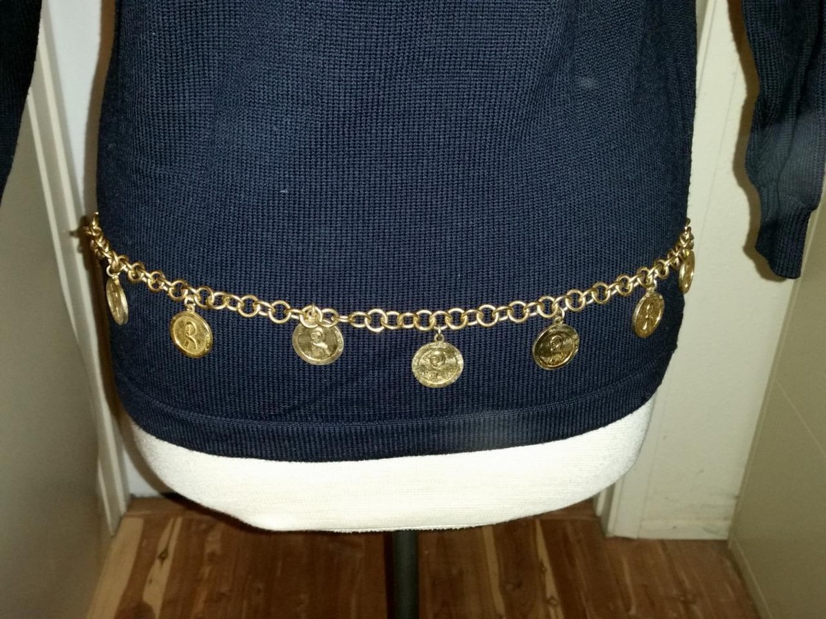 Vintage Roberta di Camerino Gold Tone Chain Belt Medallion Charms Italy A collection of vintage Roberta Di Camerino treasures  main image 4