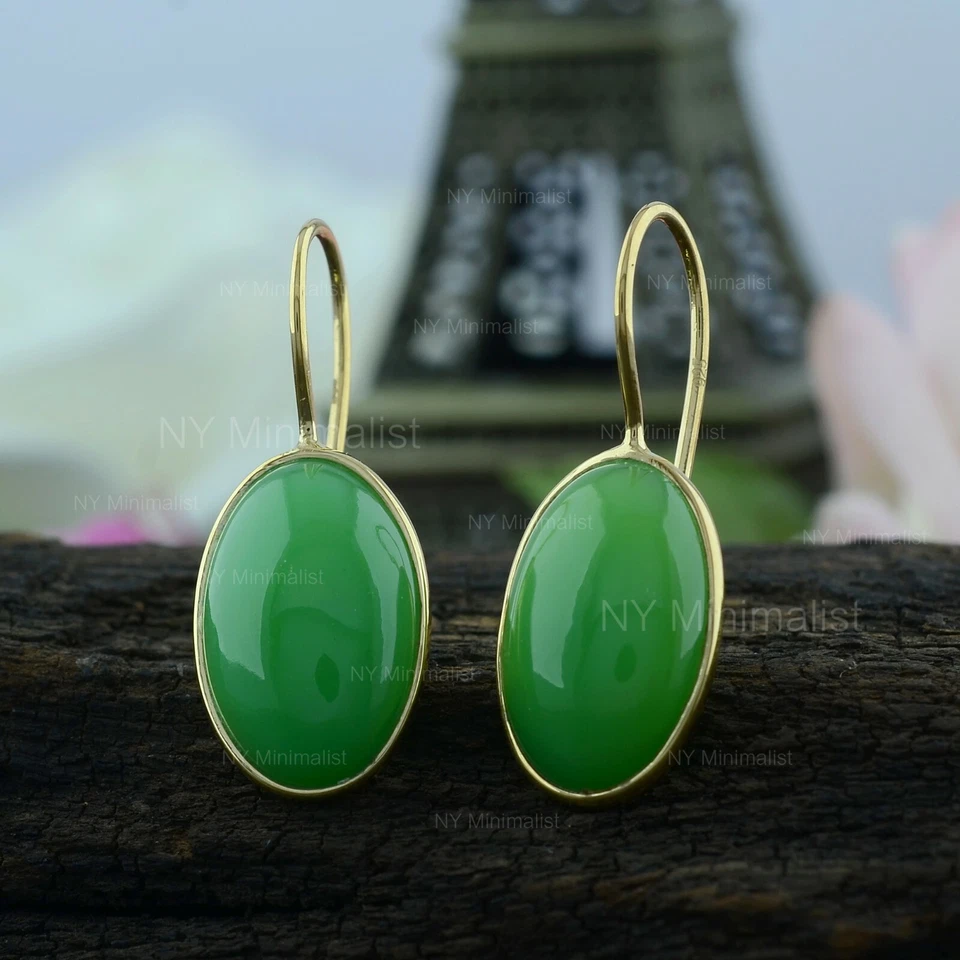 Pendientes de gancho colgantes de piedras preciosas crisoprasa ovaladas genuinas de oro amarillo sólido de 14K Foto 4 de 4