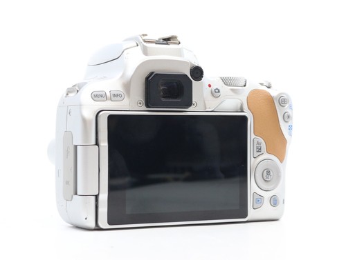Canon EOS 200D 24.2MP camera body- Silver & Tan - Picture 2 of 4