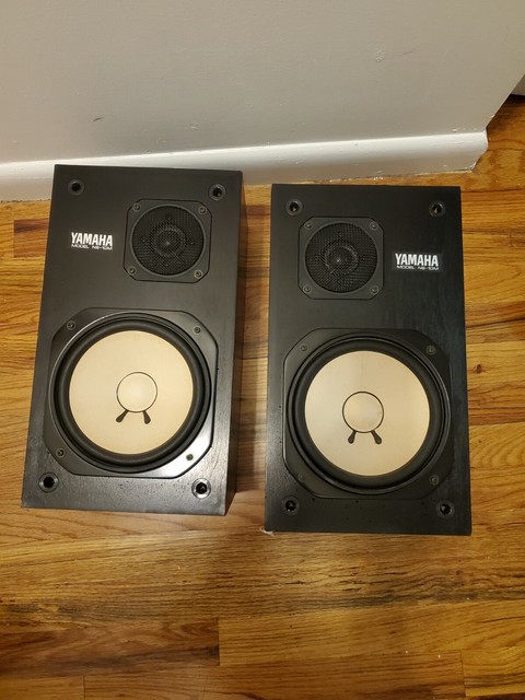 yamaha studio monitors pair