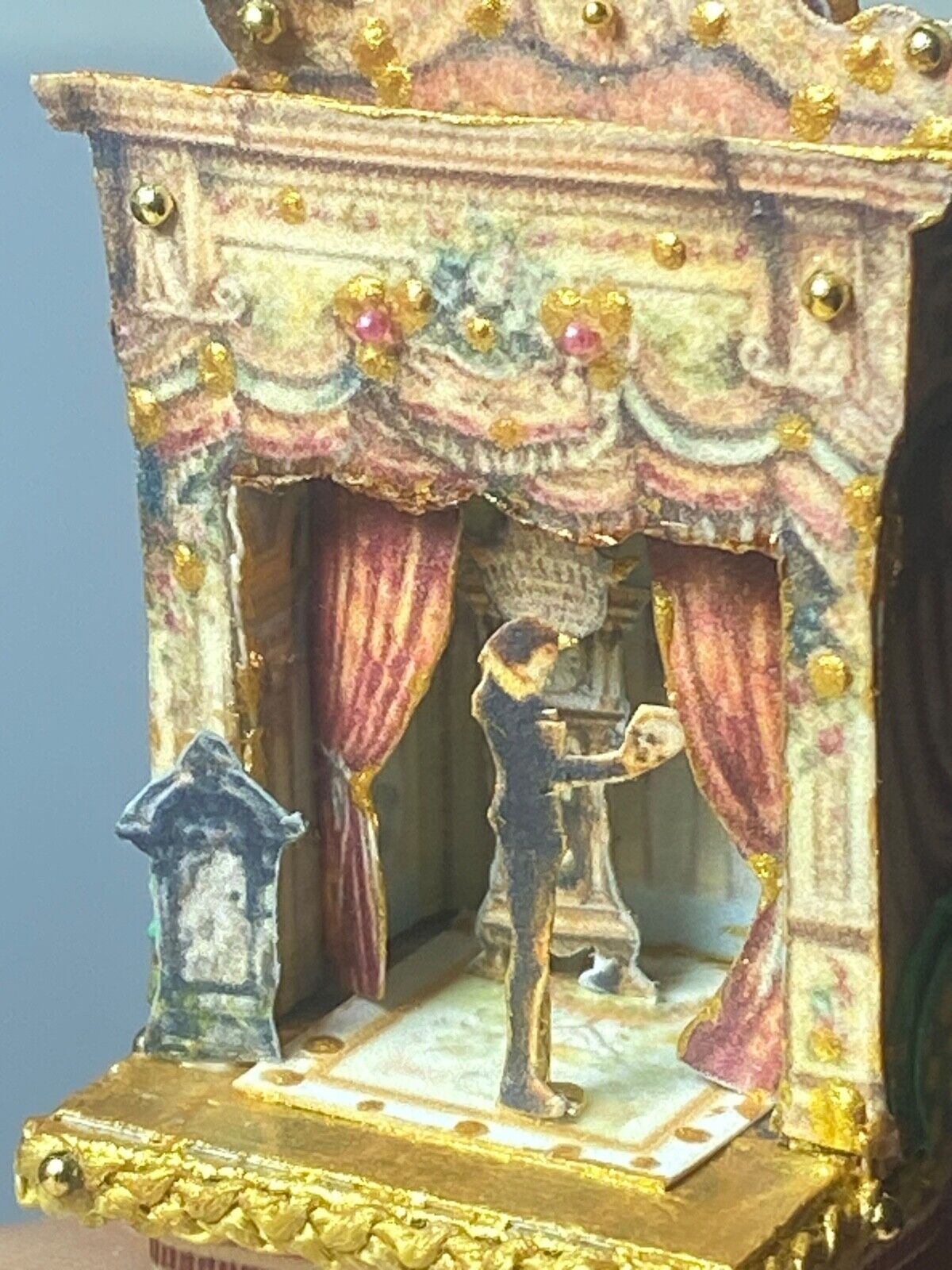 Picture 4 of 21