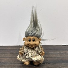 Vintage Russ Grandma Troll Doll 18521 Gray Hair 5"