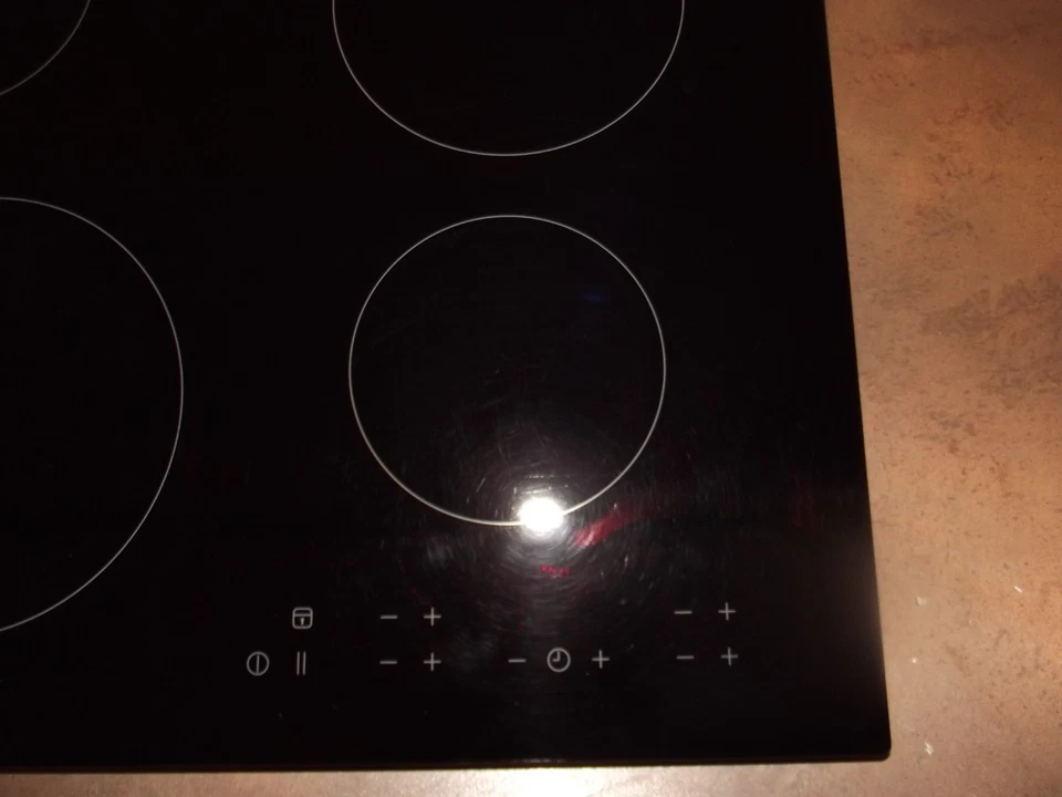 Ikea MATMÄT 60HAD03A0 Self Sufficient 1 Year Warranty Ceramic Hob P837 - Image 3 of 4