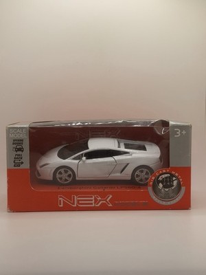 2017 Welly Diecast NEX Models Lamborghini Gallardo LP560-4 White 1:43 Scale 