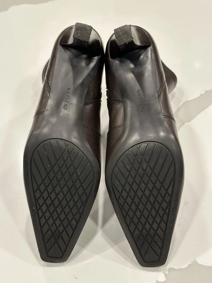 Bota Enzo Angiolini Steffene Marrón Oscuro Talla 7.5 Mediana Foto 3 de 4