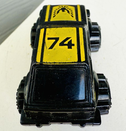 Vintage 1986 Schaper MFG Co Stomper 4x4 Eagle #74 Black and Yellow McDonald’s - Picture 4 of 6