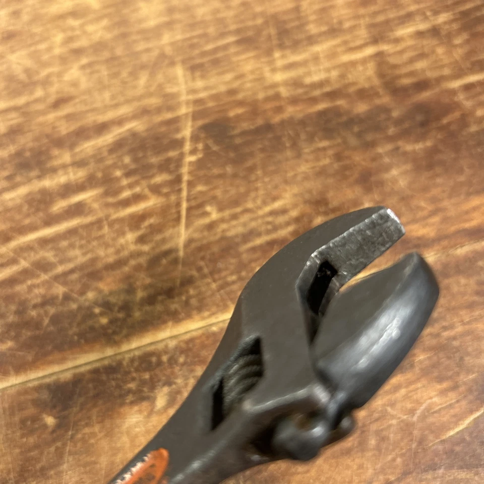 Llave ajustable vintage Armstrong 6". Mango naranja ☼ Foto 4 de 4
