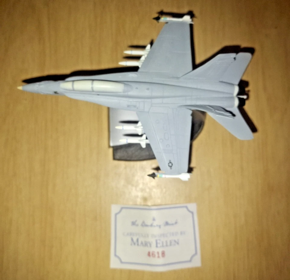 F/A-18 HORNET REPLICA - - DANBURY MINT - WITH STAND - Image 3 of 4