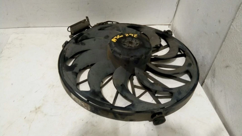 Radiator Fan Motor Fan Assembly Fits 91-97 BMW 850i 16023676 Foto 2 de 4